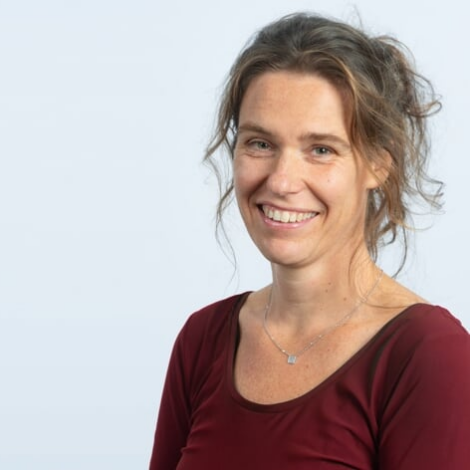 Esther Bertholet